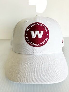 NEW ERA 59FIFTY Washington Football Team Redskins Commanders Fitted Hat - White